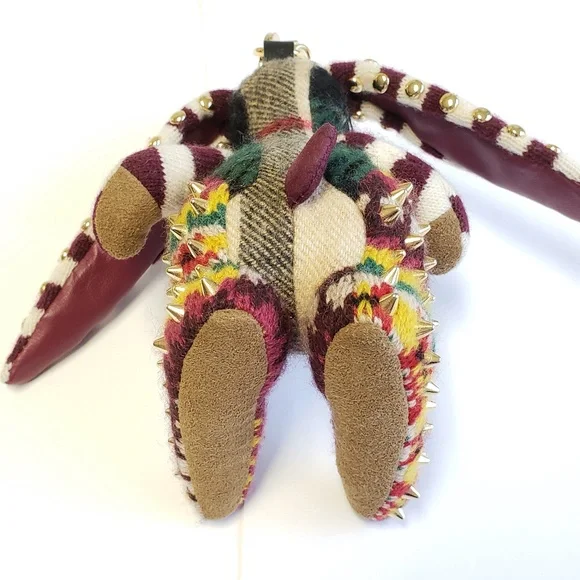 Authentic! Burberry Key Vera the Hare Ring Charm Bunny Rabbit Burberry Keychain - Picture 2 of 14